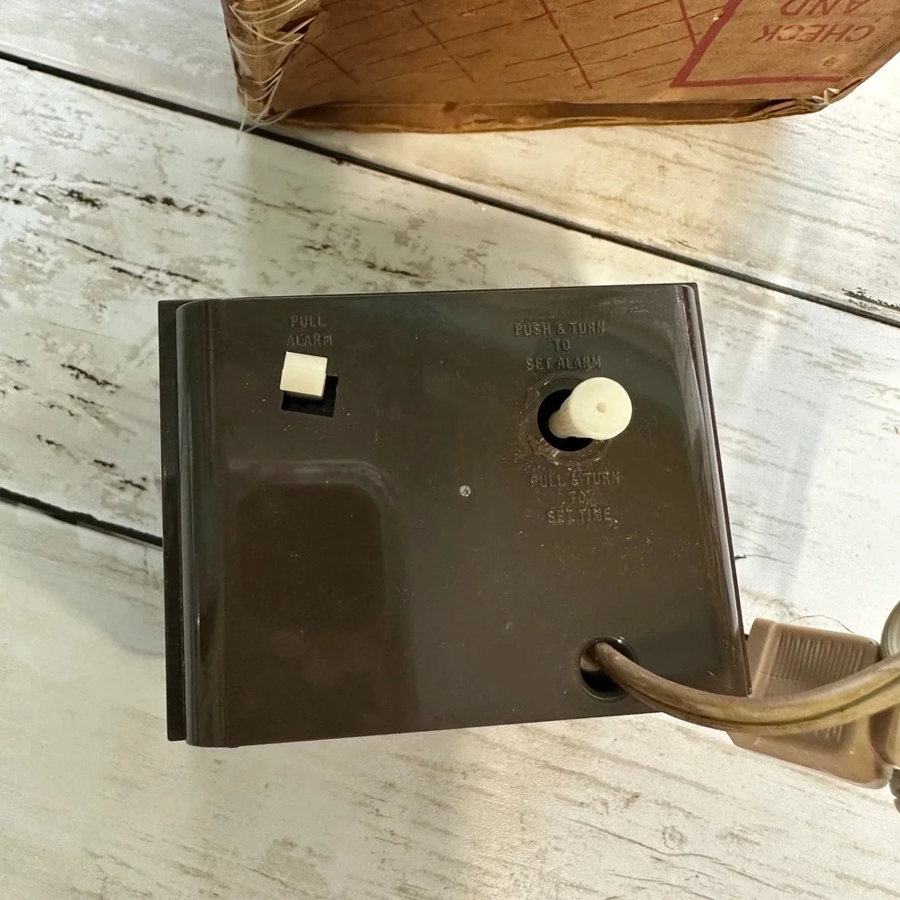 Westclox‎ Minikin Drowse S33 A Electric Alarm Clock Brown Mid Century UL Tested